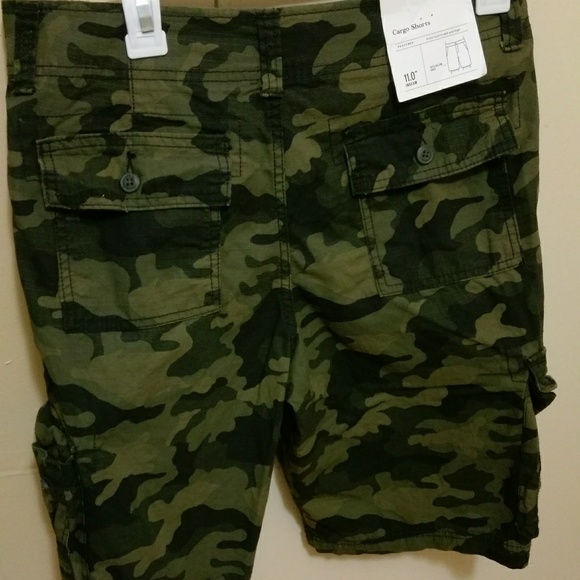 Cargo Shorts - Picture 2 of 3